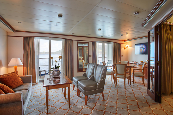Silversea Cruises Silver Whisper Silver Suite 1.jpg